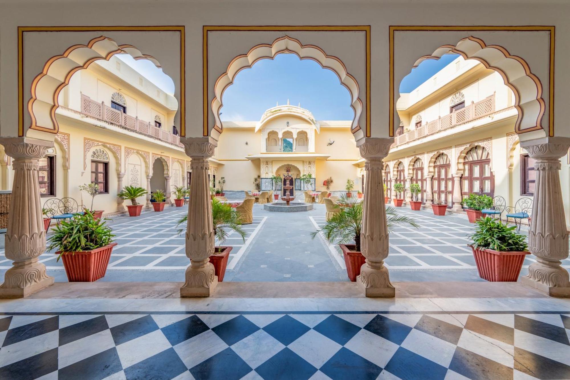 Dhulagarh Heritage Palace Hotel Near Jaipur Bānskhoh Exterior photo