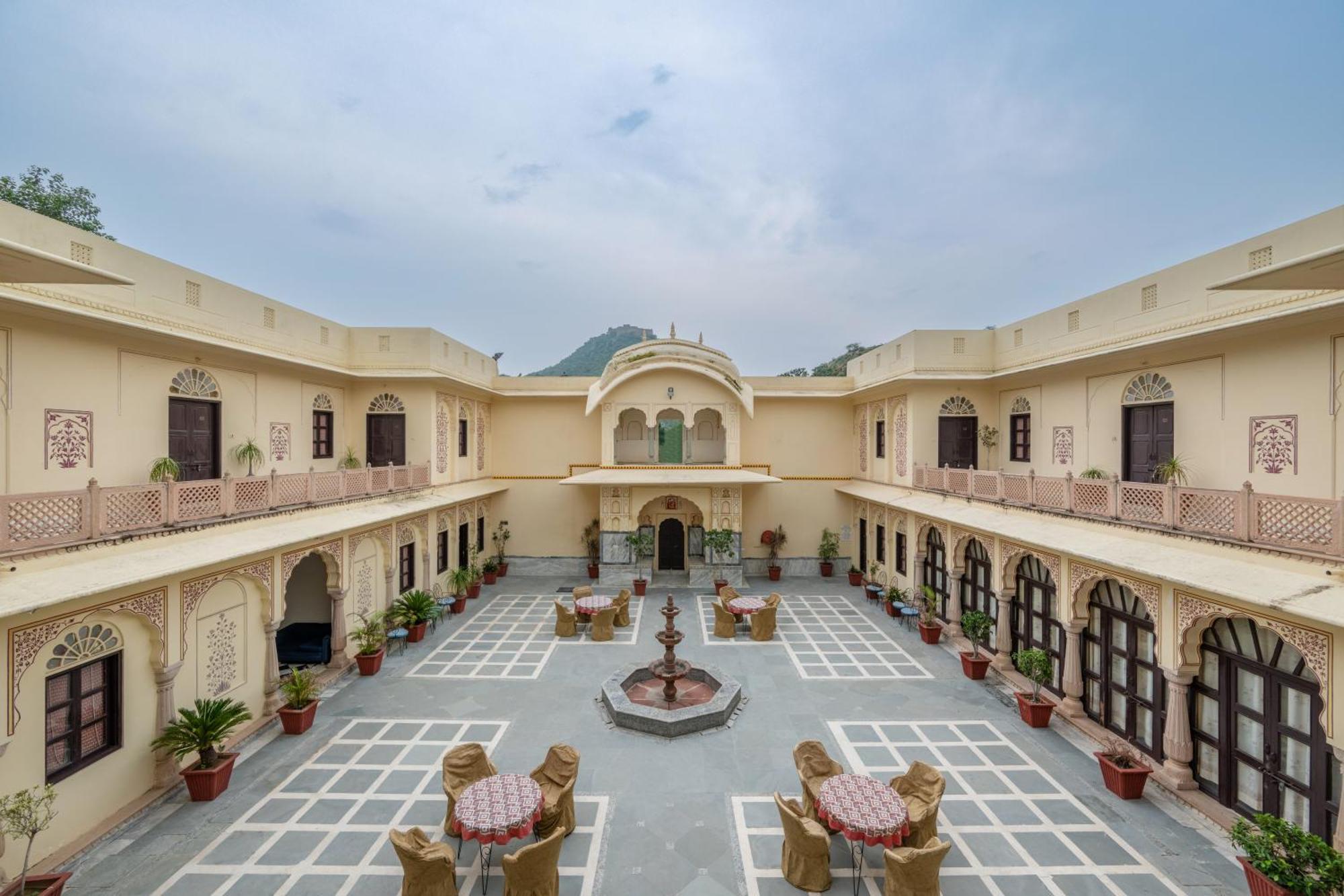 Dhulagarh Heritage Palace Hotel Near Jaipur Bānskhoh Exterior photo