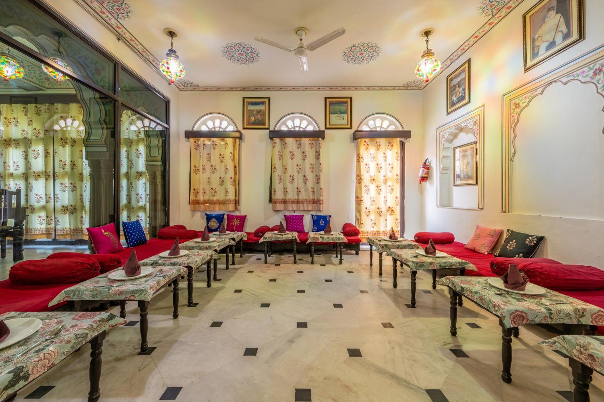 Dhulagarh Heritage Palace Hotel Near Jaipur Bānskhoh Exterior photo