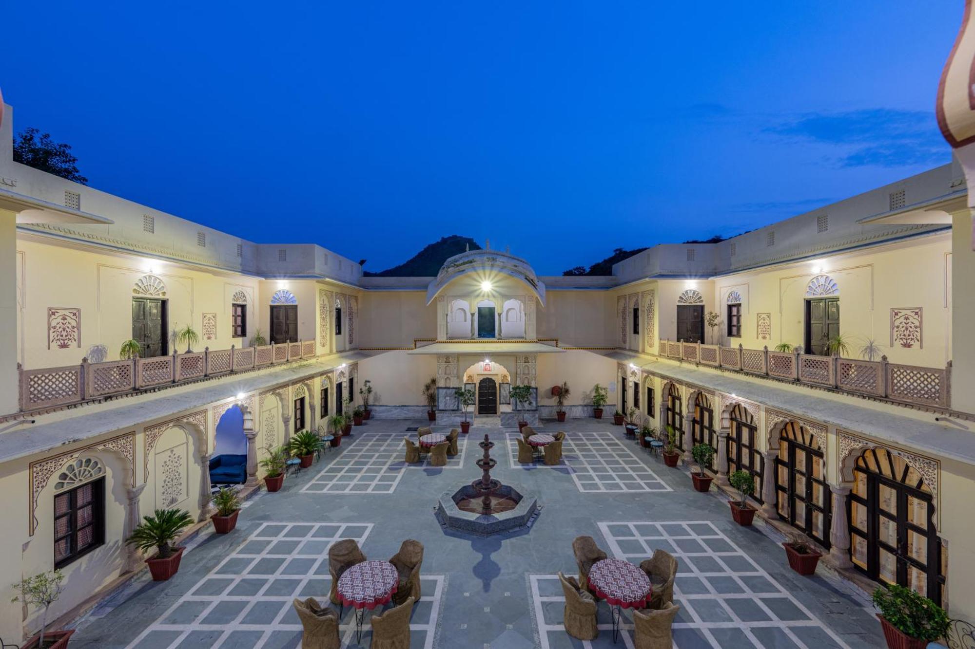 Dhulagarh Heritage Palace Hotel Near Jaipur Bānskhoh Exterior photo