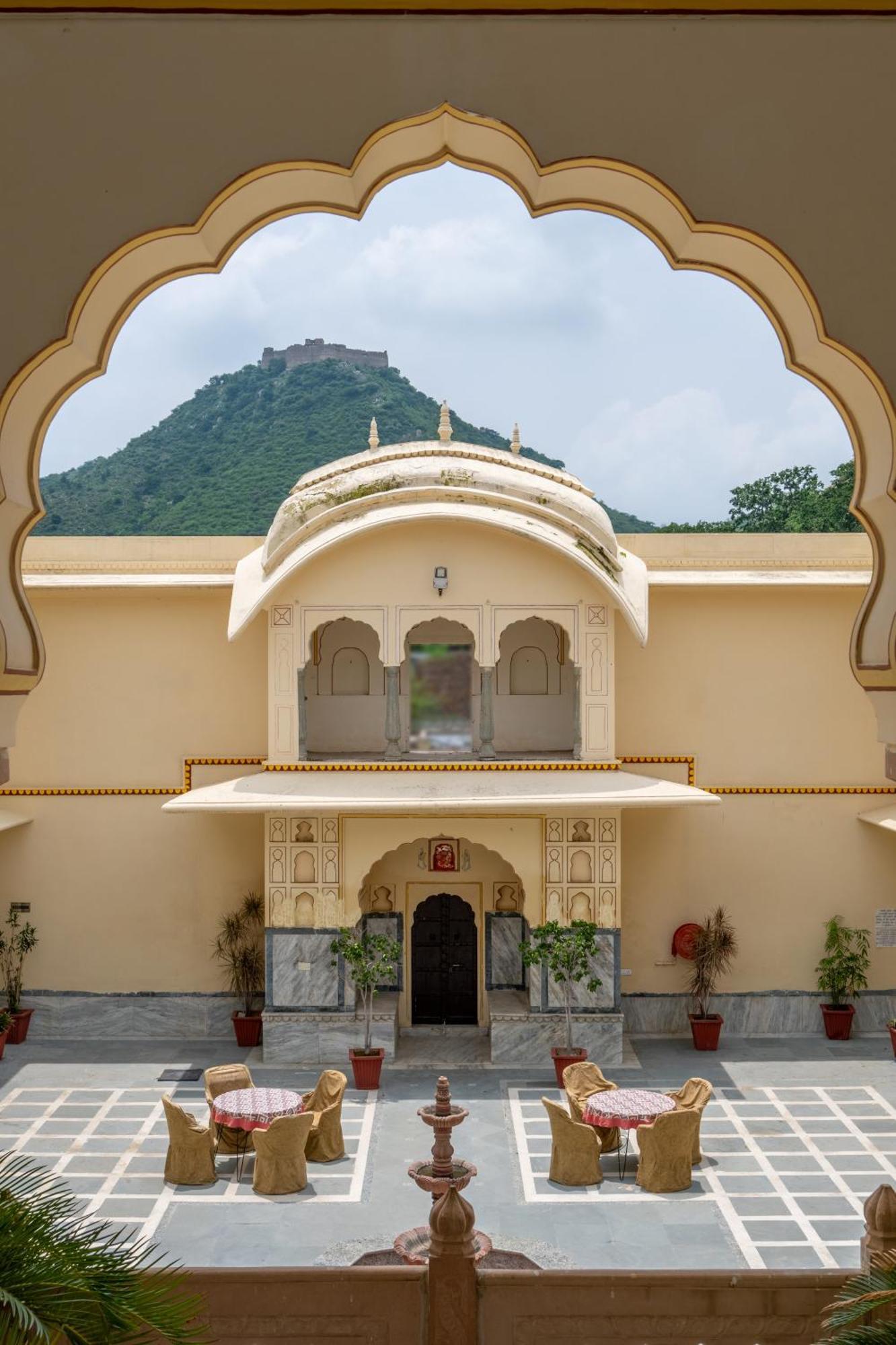 Dhulagarh Heritage Palace Hotel Near Jaipur Bānskhoh Exterior photo