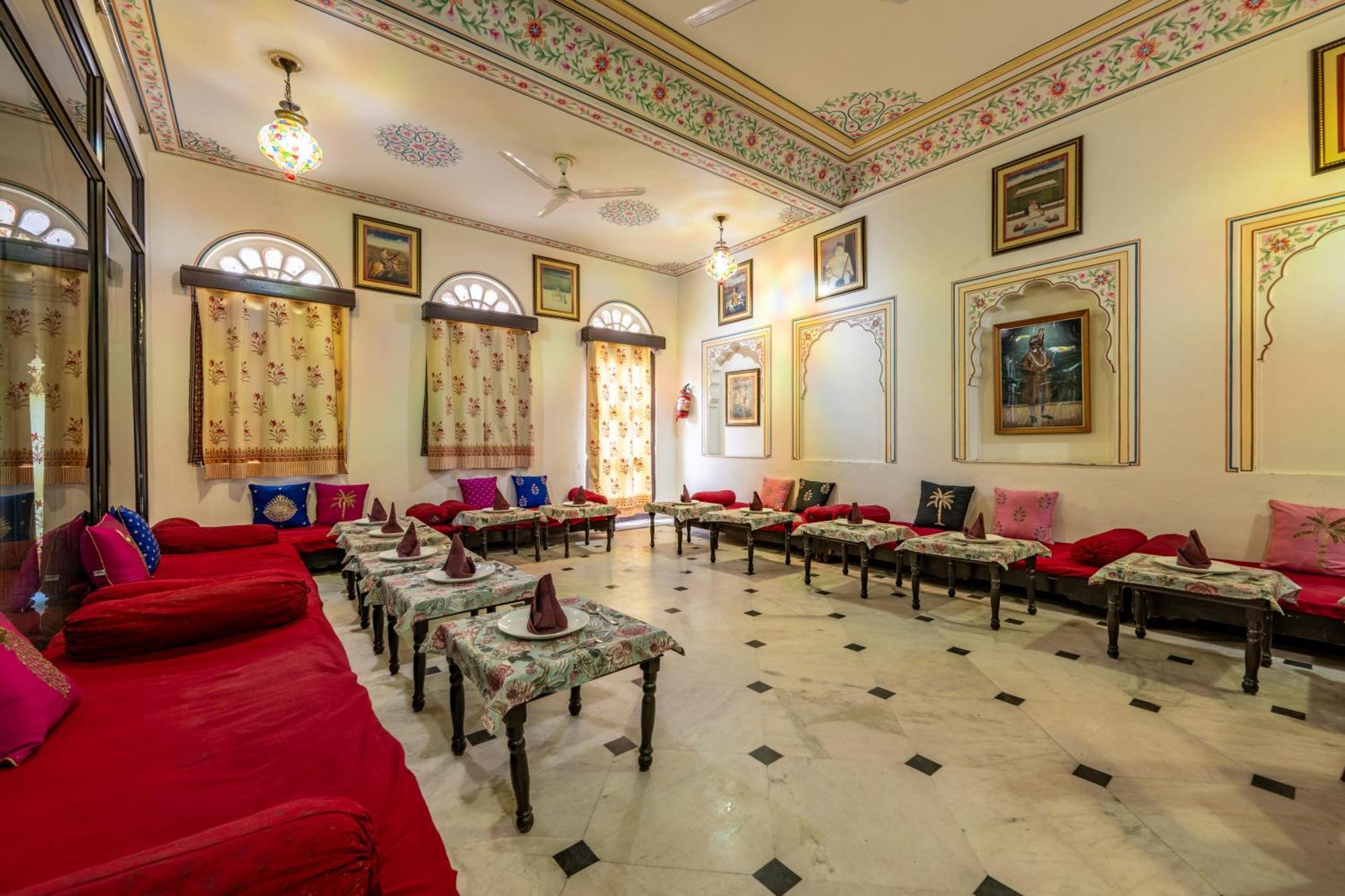 Dhulagarh Heritage Palace Hotel Near Jaipur Bānskhoh Exterior photo