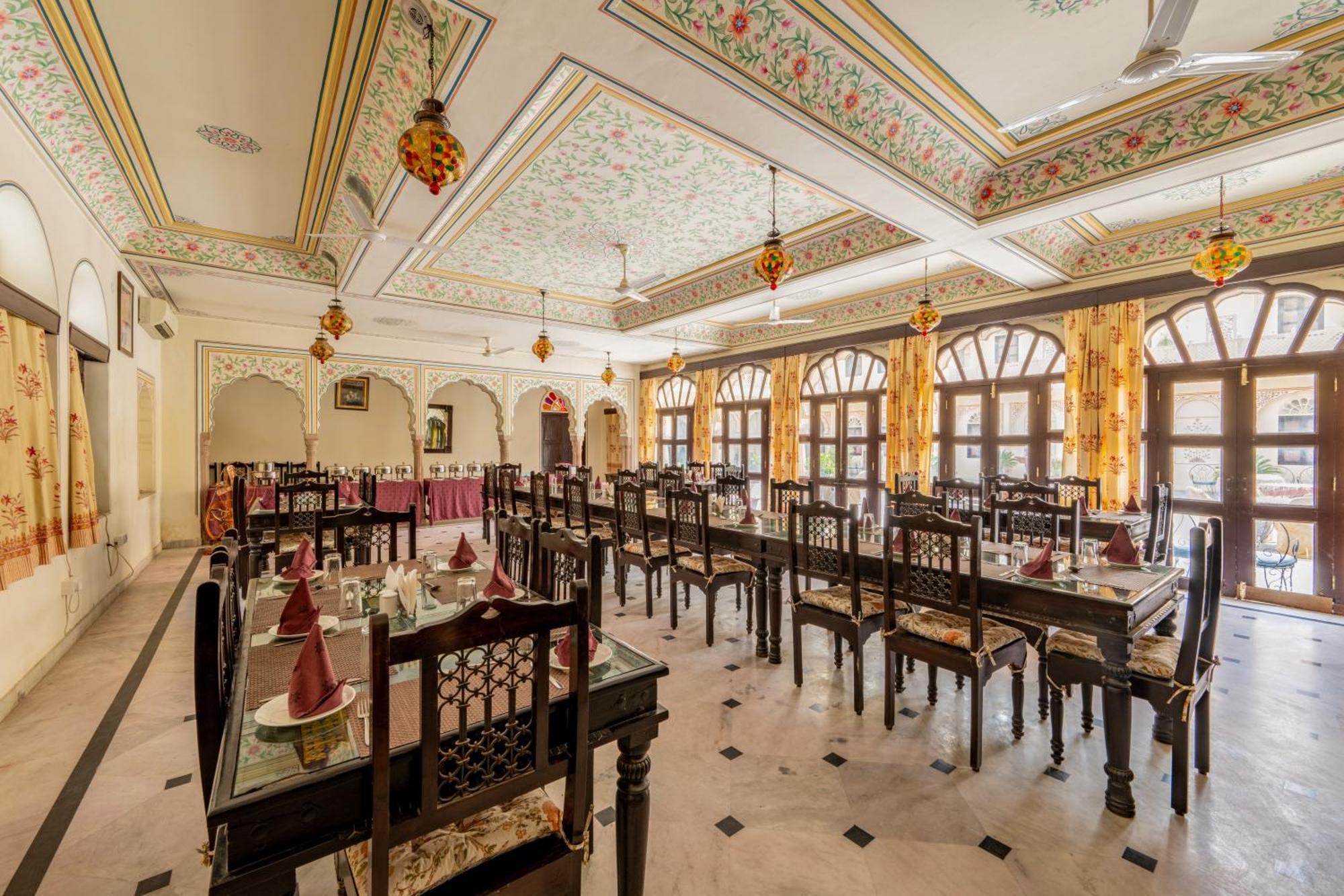 Dhulagarh Heritage Palace Hotel Near Jaipur Bānskhoh Exterior photo