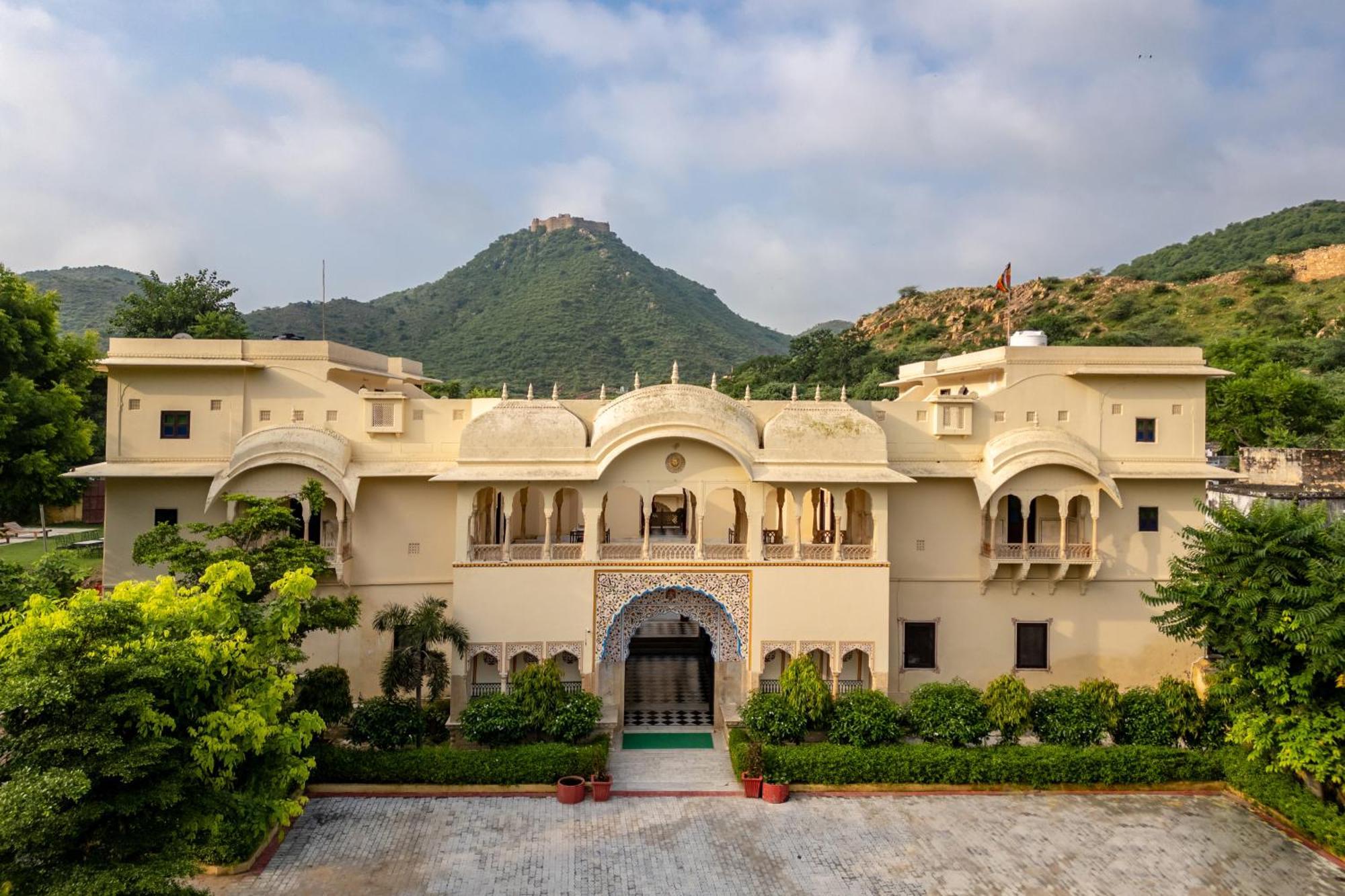 Dhulagarh Heritage Palace Hotel Near Jaipur Bānskhoh Exterior photo